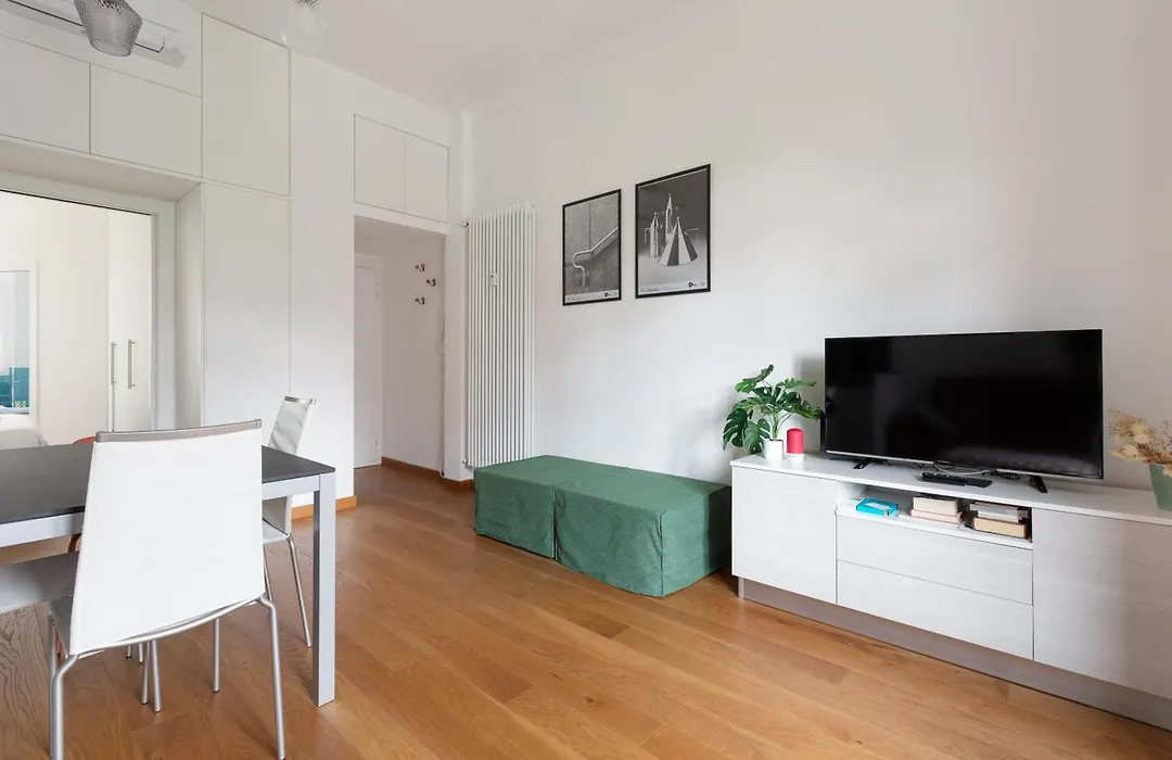 Buschi Milano-Città Studi Apartment-1